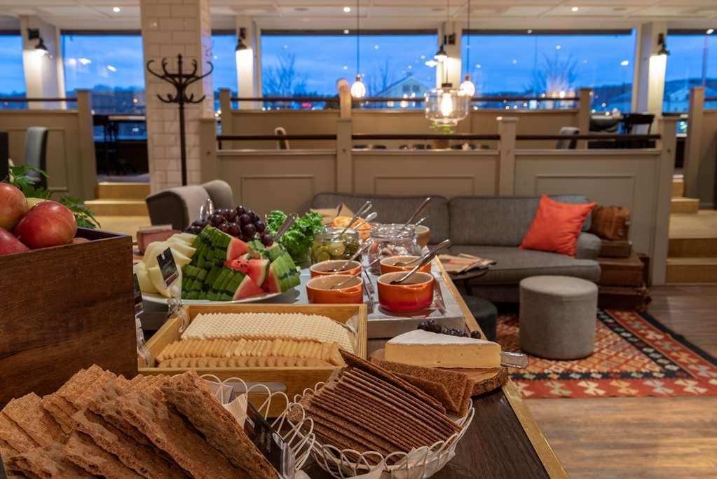First Hotel Stadt Härnösand Εστιατόριο φωτογραφία